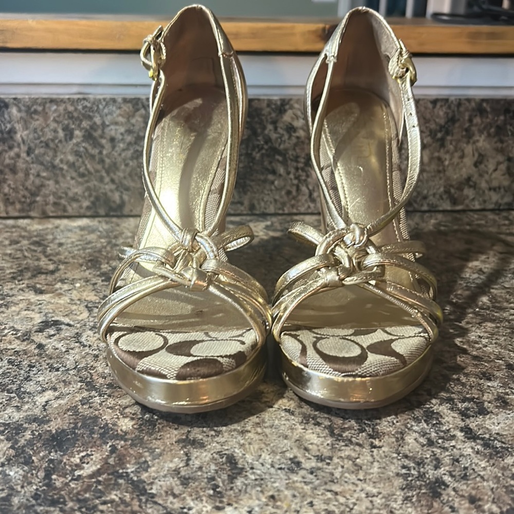 Coach Josiln wedge size 5 1/2